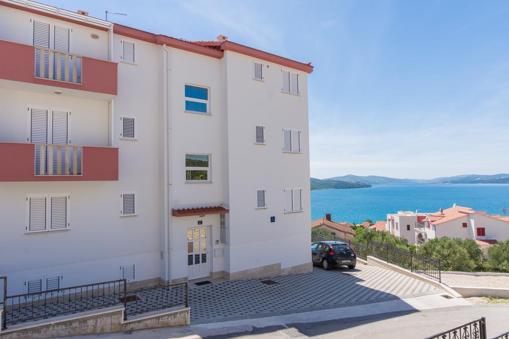 Apartment Ljuba Trogir Zewnętrze zdjęcie