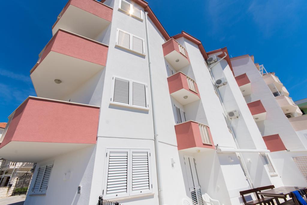 Apartment Ljuba Trogir Zewnętrze zdjęcie