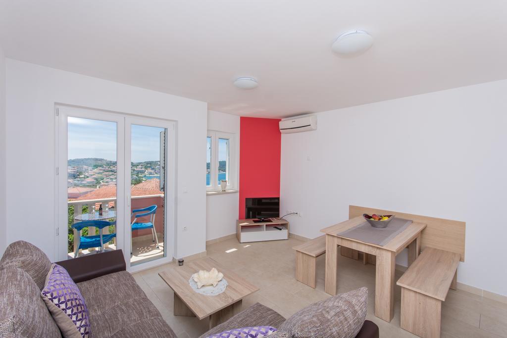Apartment Ljuba Trogir Zewnętrze zdjęcie