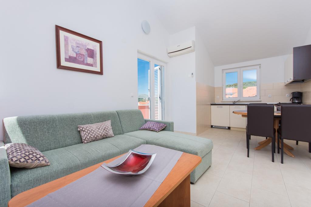 Apartment Ljuba Trogir Zewnętrze zdjęcie