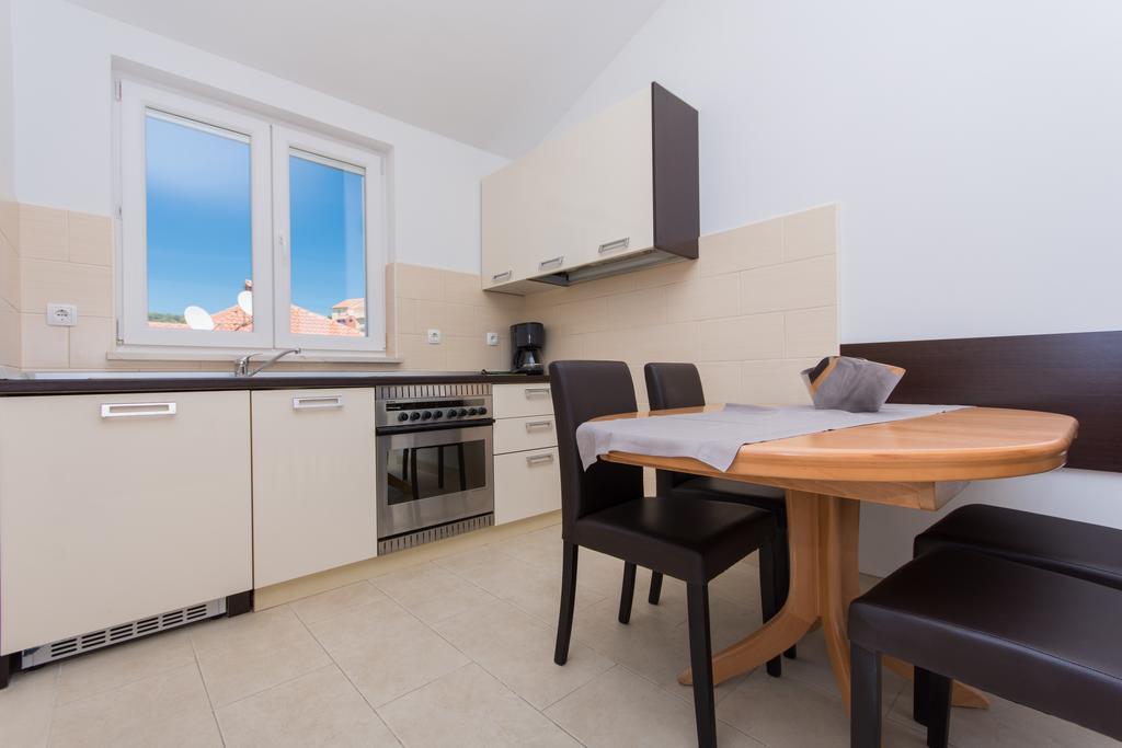 Apartment Ljuba Trogir Zewnętrze zdjęcie