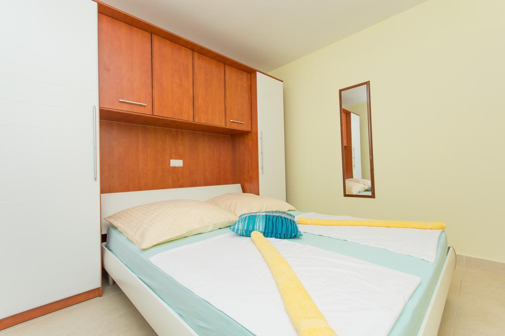 Apartment Ljuba Trogir Zewnętrze zdjęcie