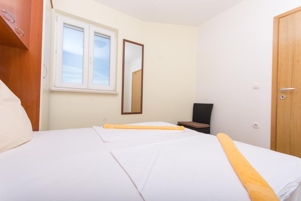 Apartment Ljuba Trogir Zewnętrze zdjęcie